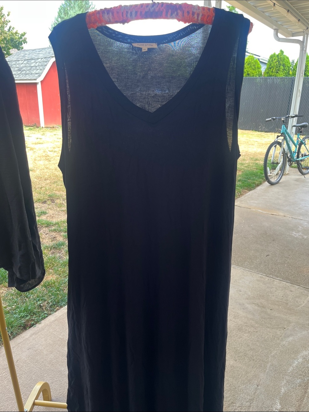 Black Sleeveless V-Neck Maxi Dress